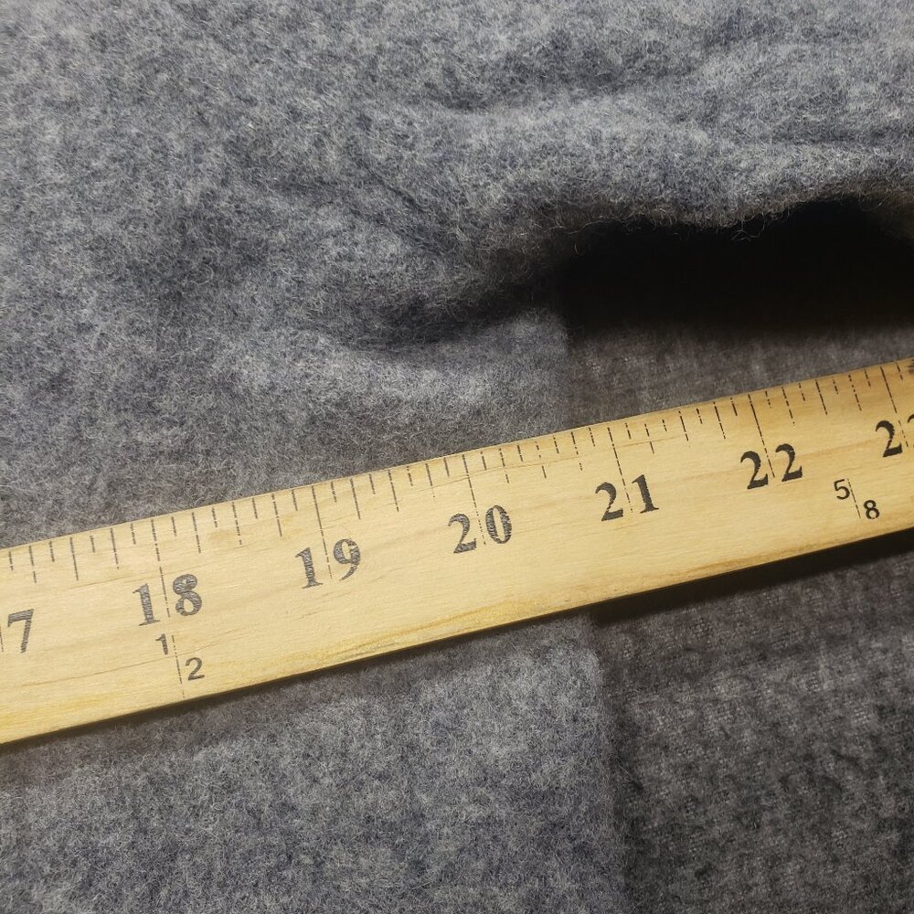 Brooks Brothers Cable Knit 100% English Lambs Wool Sweater Pullover Gray Sz XL - Picture 4 of 7